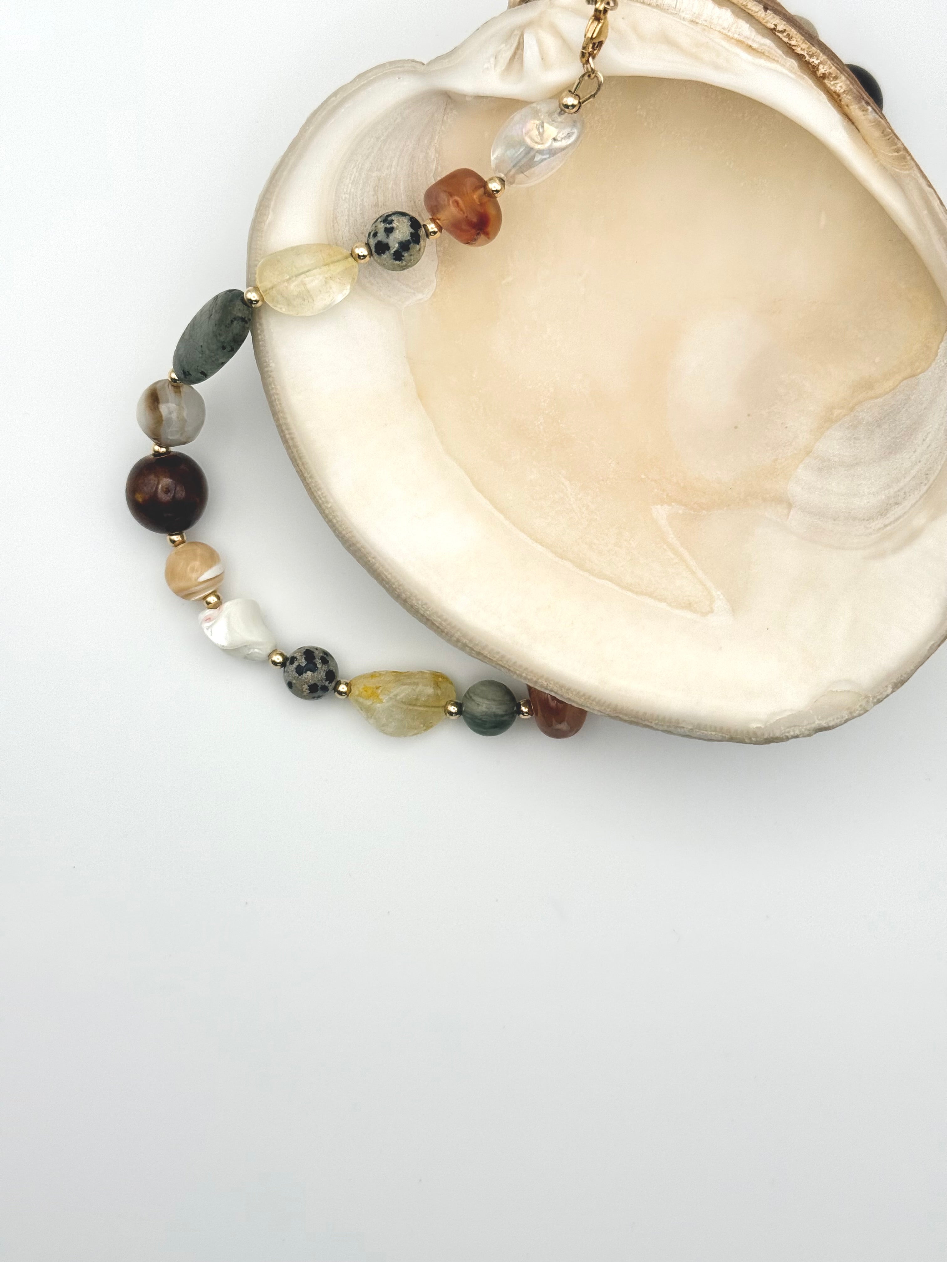 KAIA - gemstone choker